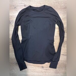 LULULEMON black long-sleeve